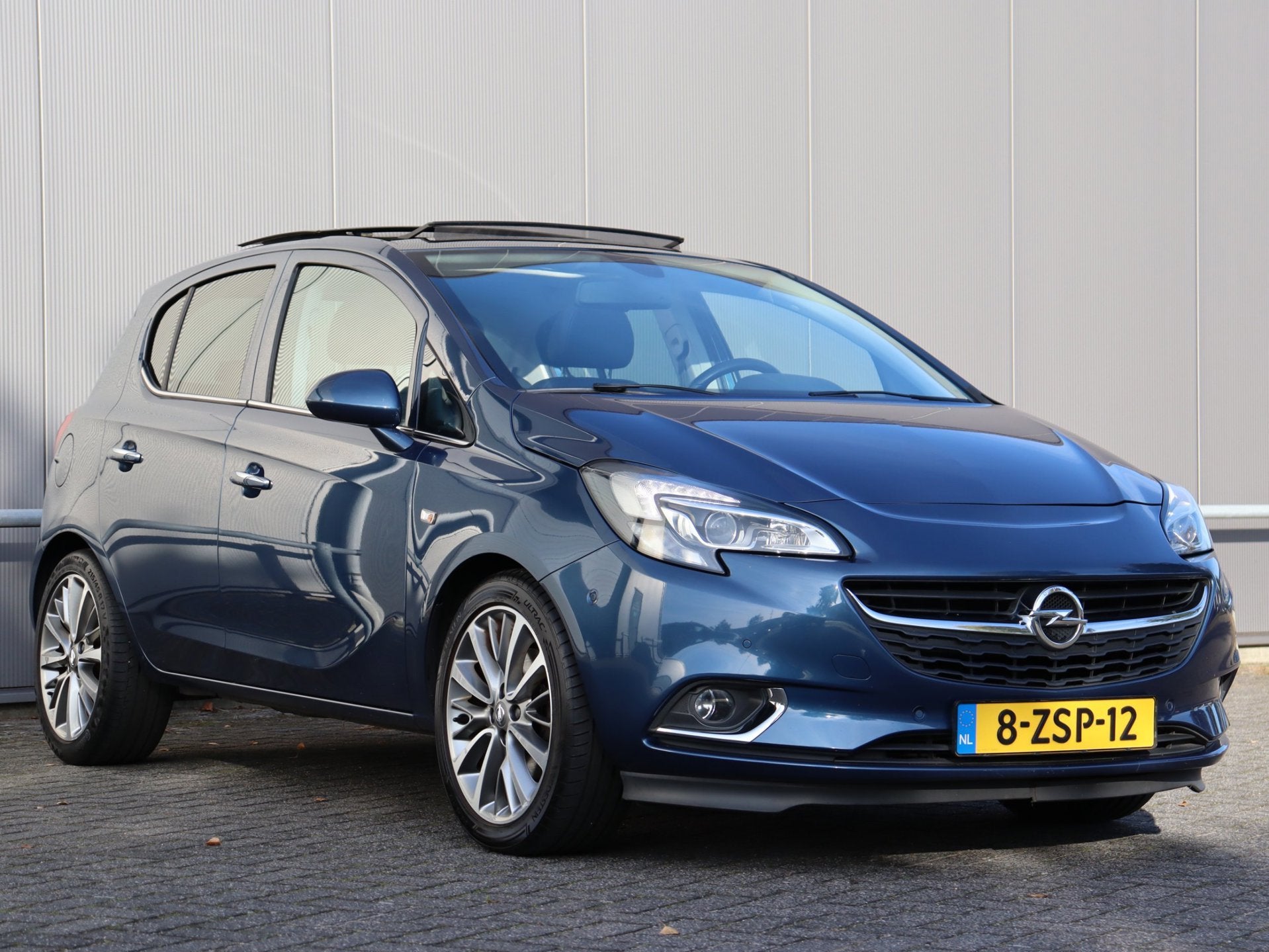 Foto 5 van Opel Corsa 1.0 Turbo Cosmo navigatie panoramadak org NL