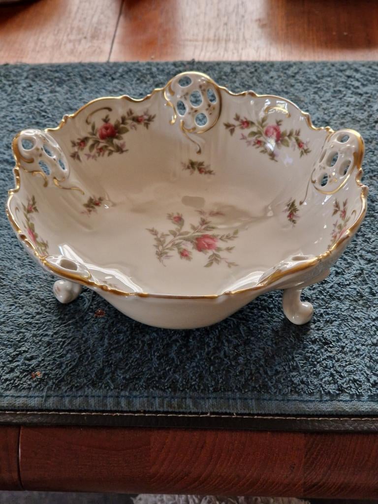 Rosenthal schaaltje op pootjes moliere Moosrose motief, Ophalen of Verzenden