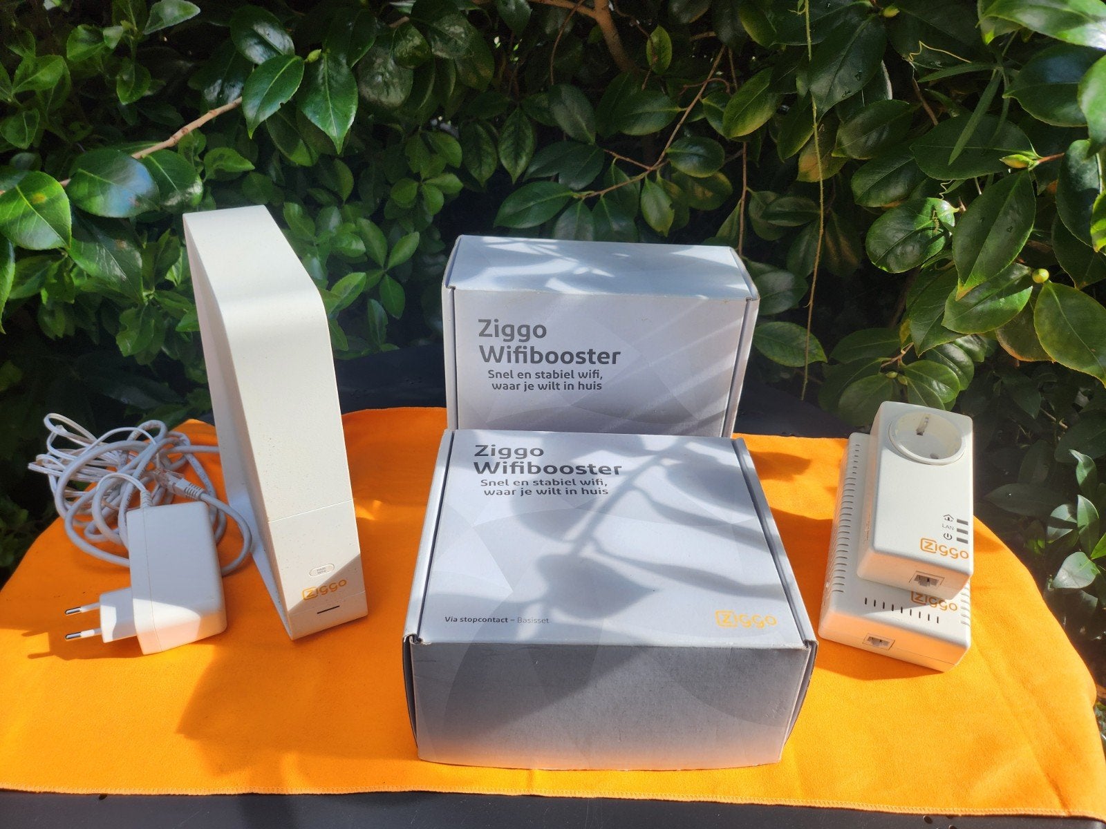 Ziggo WiFi Booster Modem, Ophalen of Verzenden, Zo goed als nieuw