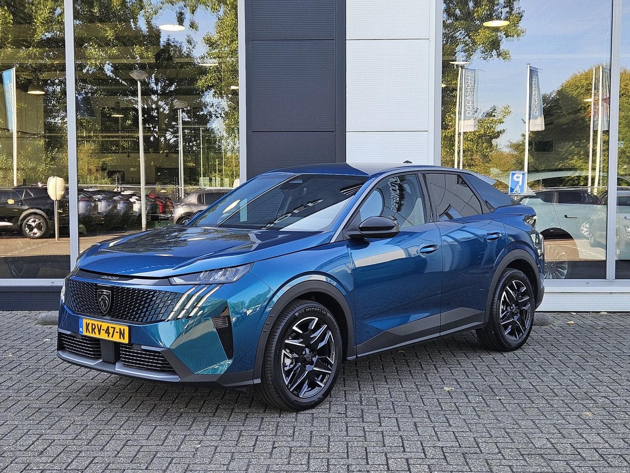 Peugeot 3008 1.2 Hybrid 145 Allure | Cruise Control | Climat, Auto's, 145 pk, Gebruikt, 1199 cc, Bedrijf