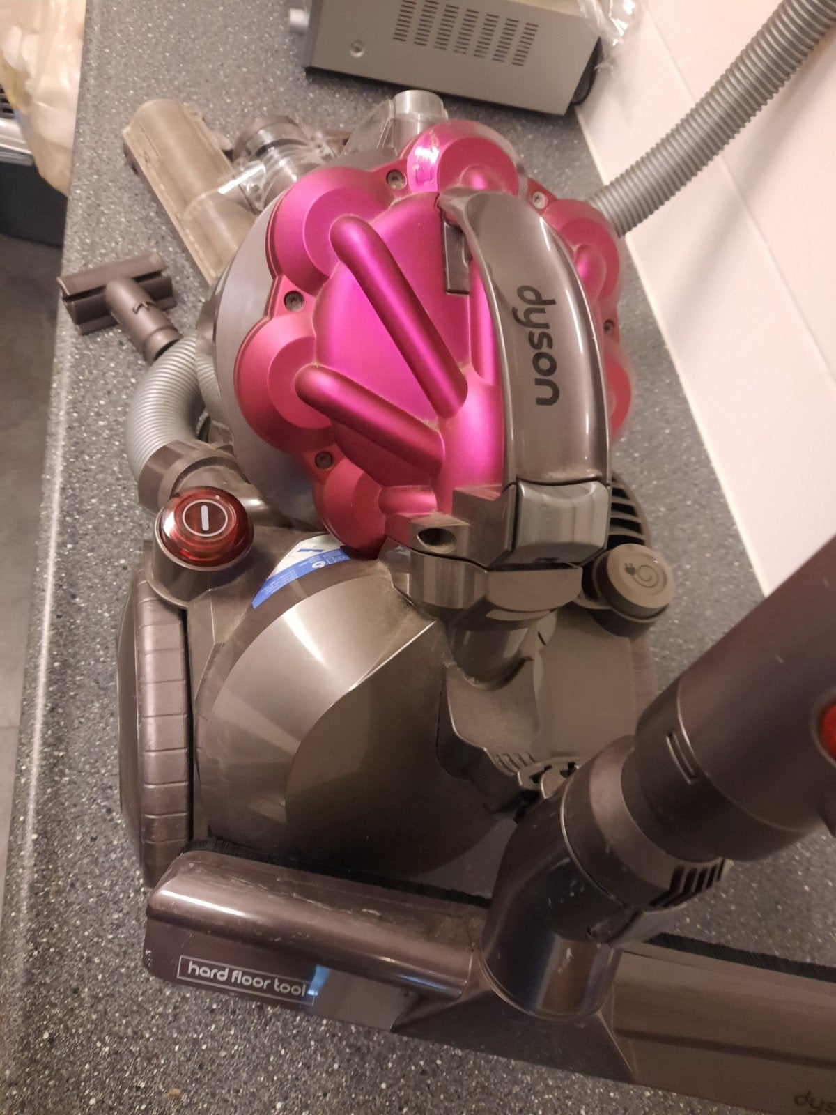 Dyson DC19 T2 Multi Floor met extra opzetstukken, Witgoed en Apparatuur, Stofzuigers, Ophalen