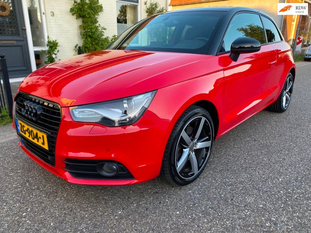 Audi A1 1.4 TFSI Pro Line SAut,Nav,Stoelverwarming,Pdc., Auto's, Euro 5, 4 cilinders, 4 stoelen, Leder en Stof