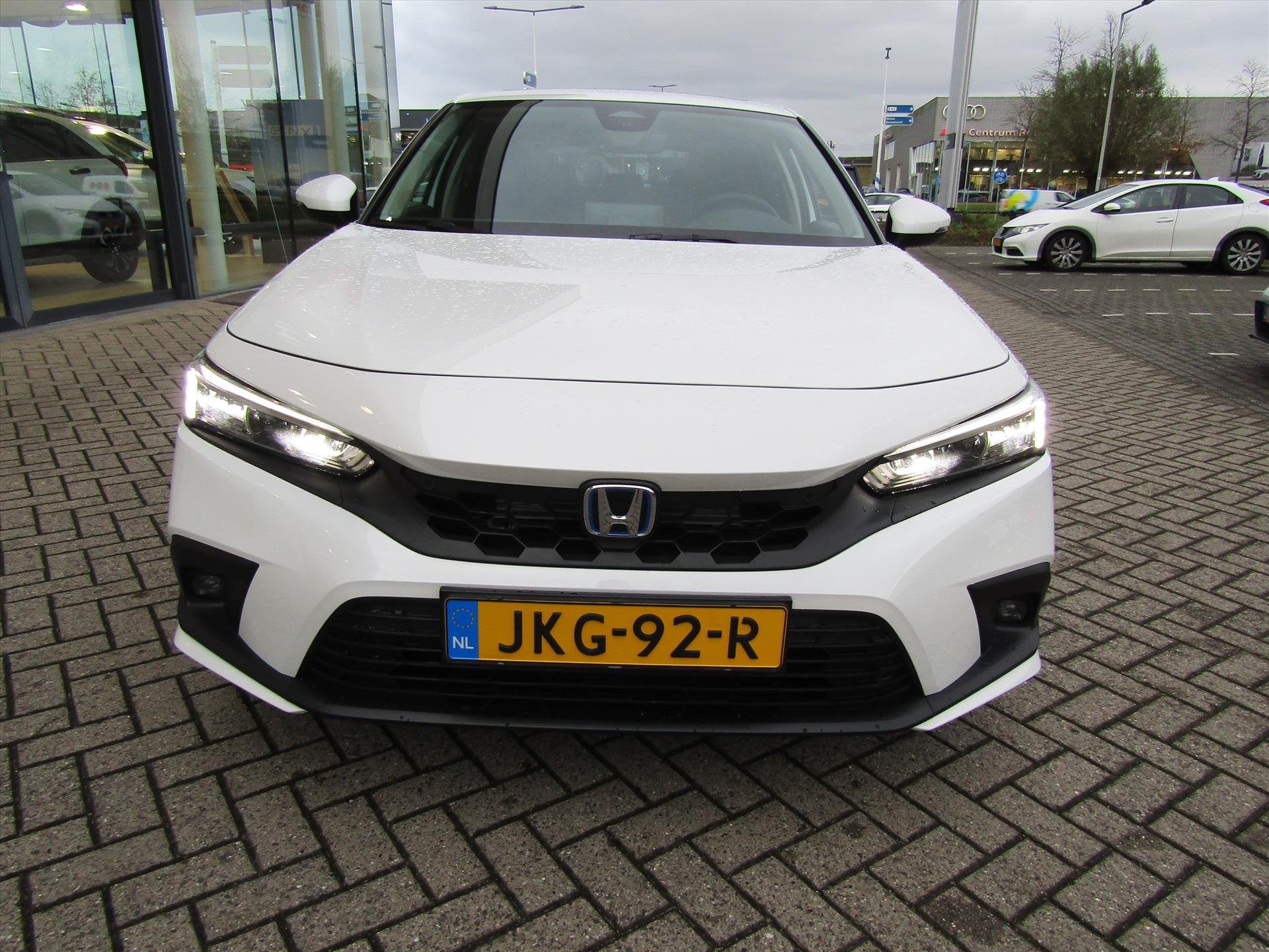 Honda Civic 2.0 HYBRID 184PK eCVT Advance, Auto's, Honda, Automaat, Gebruikt, Wit, Bedrijf
