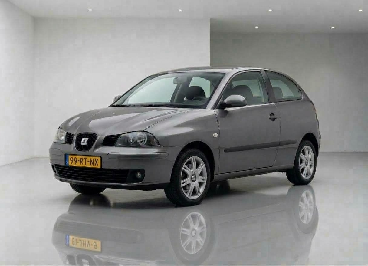 Seat Ibiza 1.4 16V 55KW 2005 Grijs / NAP / APK / AIRCO / 15", Auto's, Voorwielaandrijving, Zwart, 4 cilinders, Ibiza