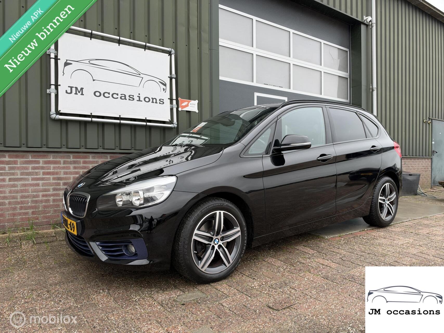BMW 2-serie Active Tourer 218i High Executive|Pano|Cruise|PD, Voorwielaandrijving, 136 pk, Gebruikt, Zwart