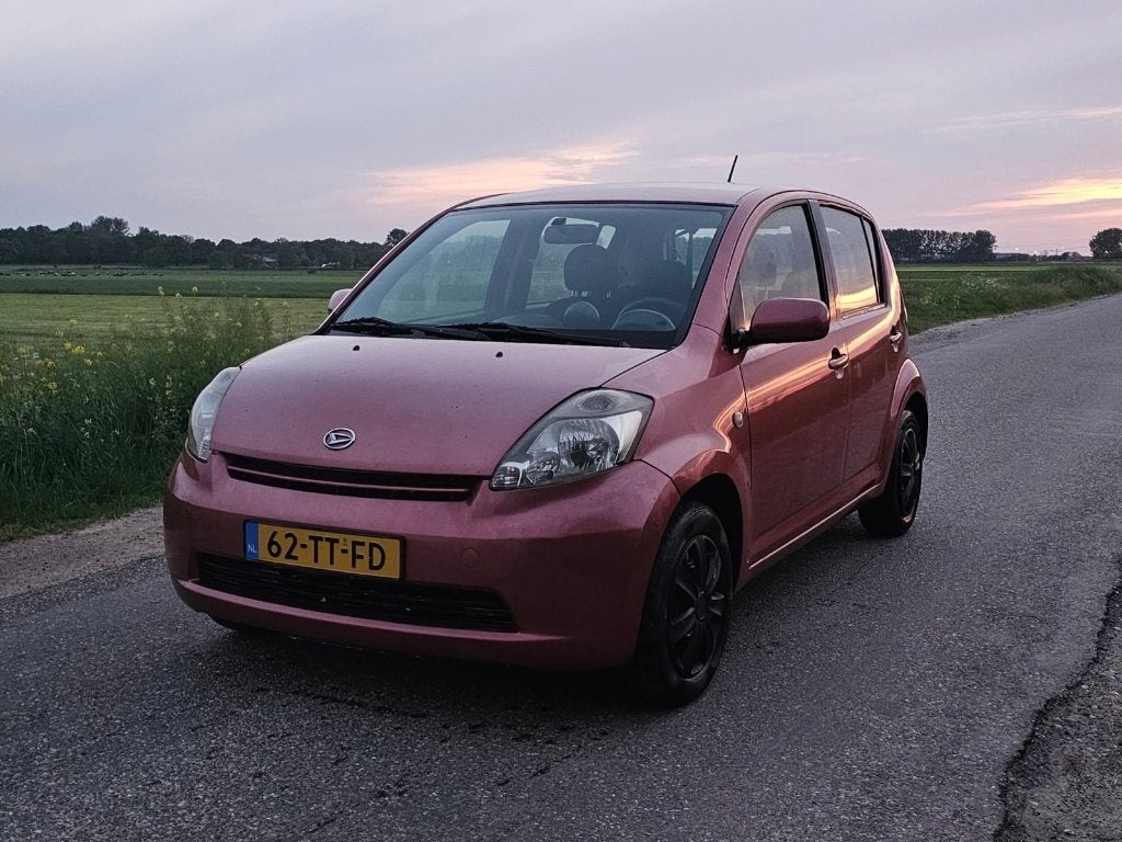Daihatsu Sirion 1.3 (2007) — Recent Onderhouden, Voorwielaandrijving, Stof, 4 cilinders, Metallic lak