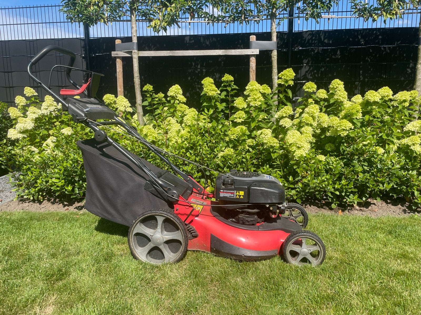 Snapper grasmaaier benzine Briggs & Stratton motor, Ophalen, Cirkelmaaier, Gebruikt, Opvangbak