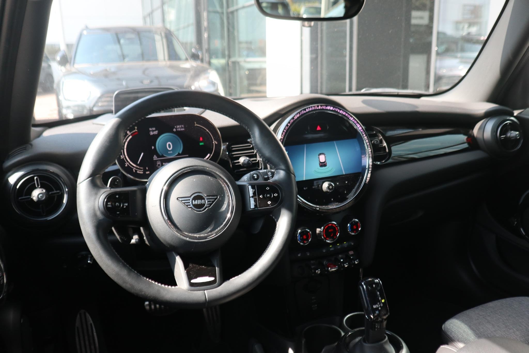 MINI 5-Deurs Cooper S | Stuur- en Stoelverwarming | Panorama, Auto's, 1998 cc, Stof, Gebruikt, 4 cilinders