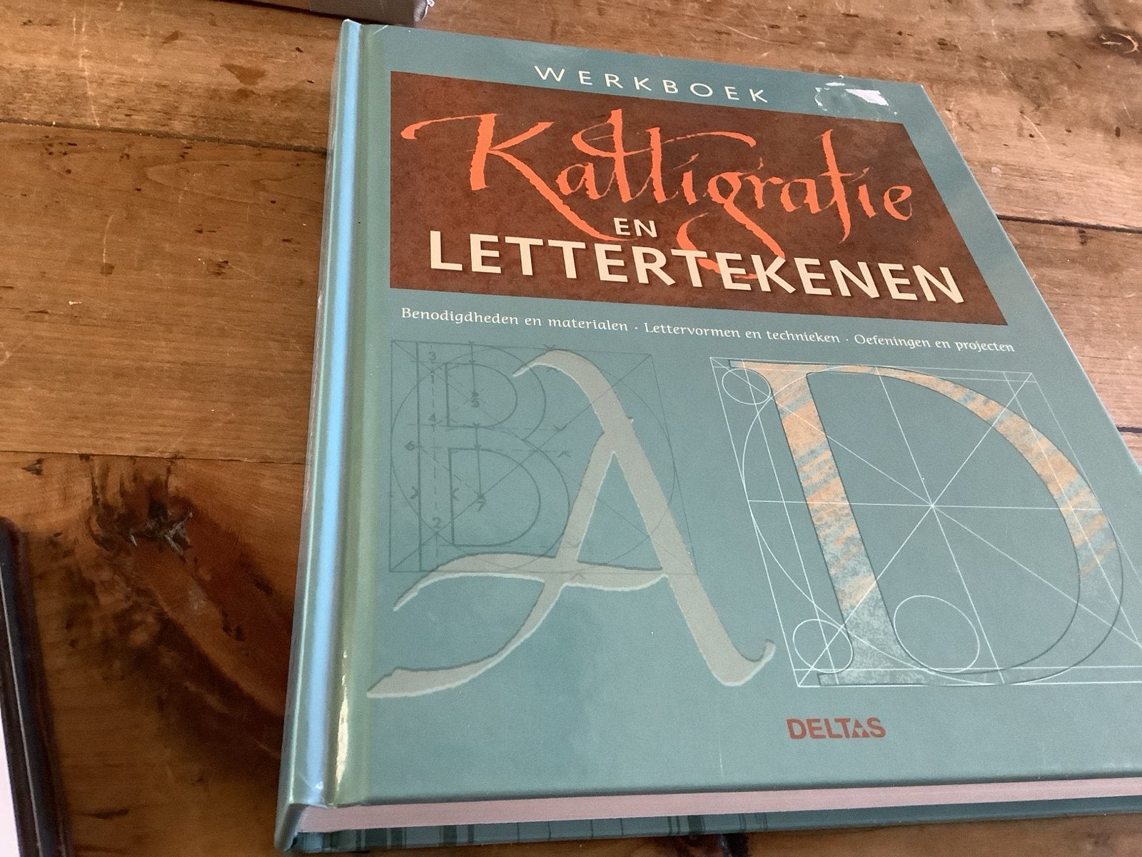 Werkboek Kalligrafie en Lettertekenen - Deltas, Ophalen of Verzenden, Alpha, Zo goed als nieuw, Overige niveaus