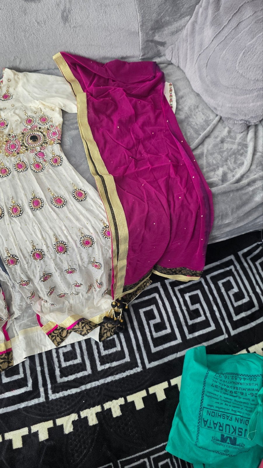 Mooie Lengha met Dupatta - Maat 40/42 - Feest/Bruiloft, Kleding | Dames, Jurken, Meerkleurig, Maat 42/44 (L), Ophalen of Verzenden