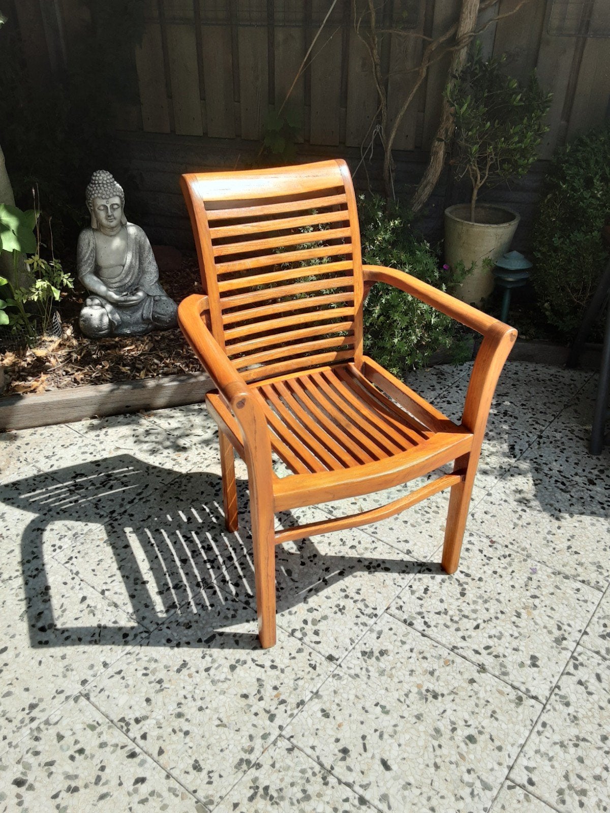 Teakhouten tuinstoel, nieuw in de beits gezet., Ophalen, Zo goed als nieuw, Teakhout