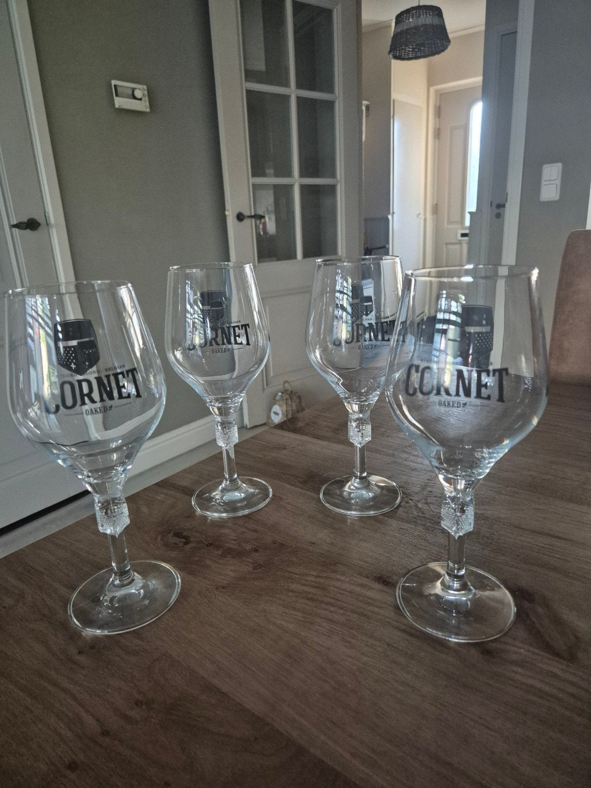 4 Nieuwe Cornet Bierglazen 50 cl, Nieuw, Ophalen of Verzenden, Meerkleurig, Overige merken
