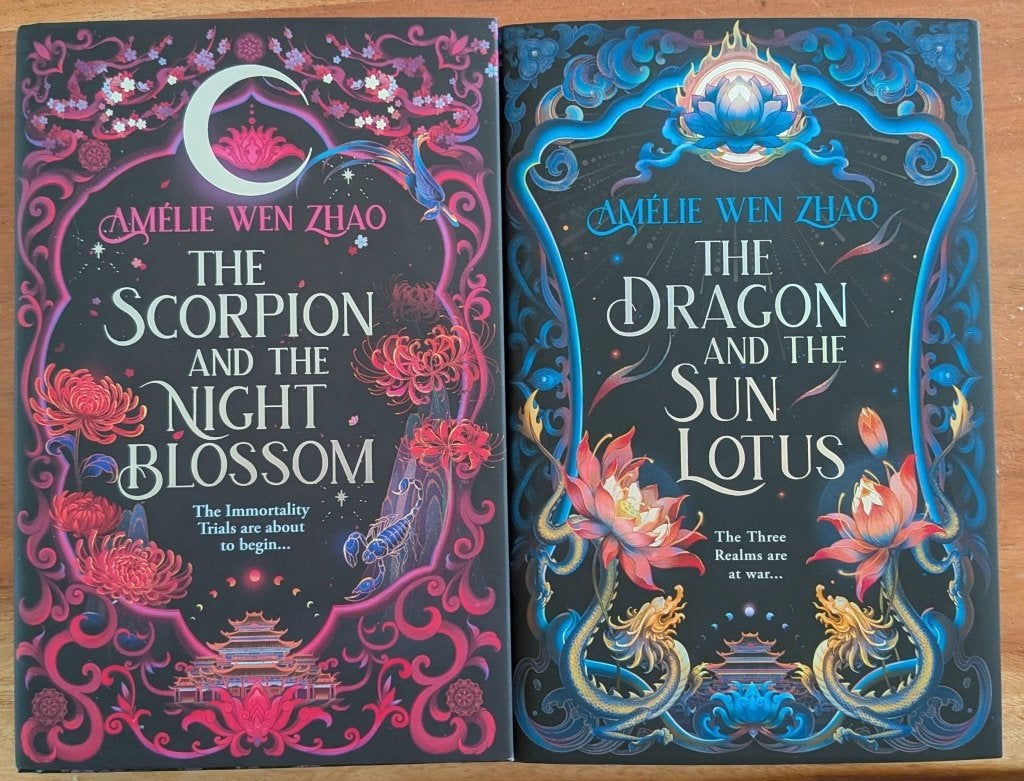 Fairyloot - The Three Realms Duology by Amelie Wen Zhao, Boeken, Fantasy, Ophalen of Verzenden, Zo goed als nieuw