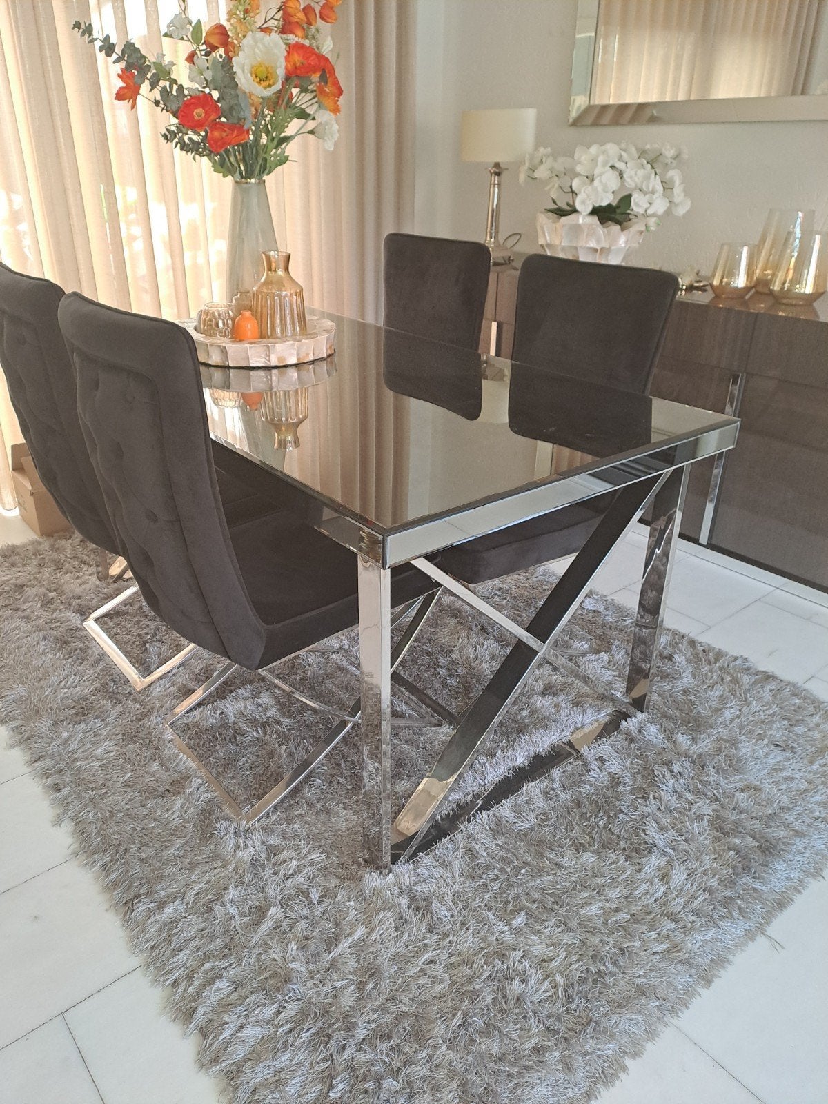 Compleet set: Bank Natuzzi, salontafel,eettafel,stoelen, Ophalen