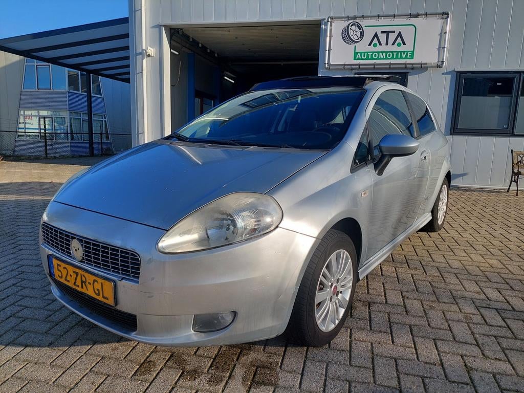 Fiat Punto 1.4 3DR 2008 Grijs PANO DAK, Auto's, Voorwielaandrijving, Stof, 40 €/maand, Euro 6