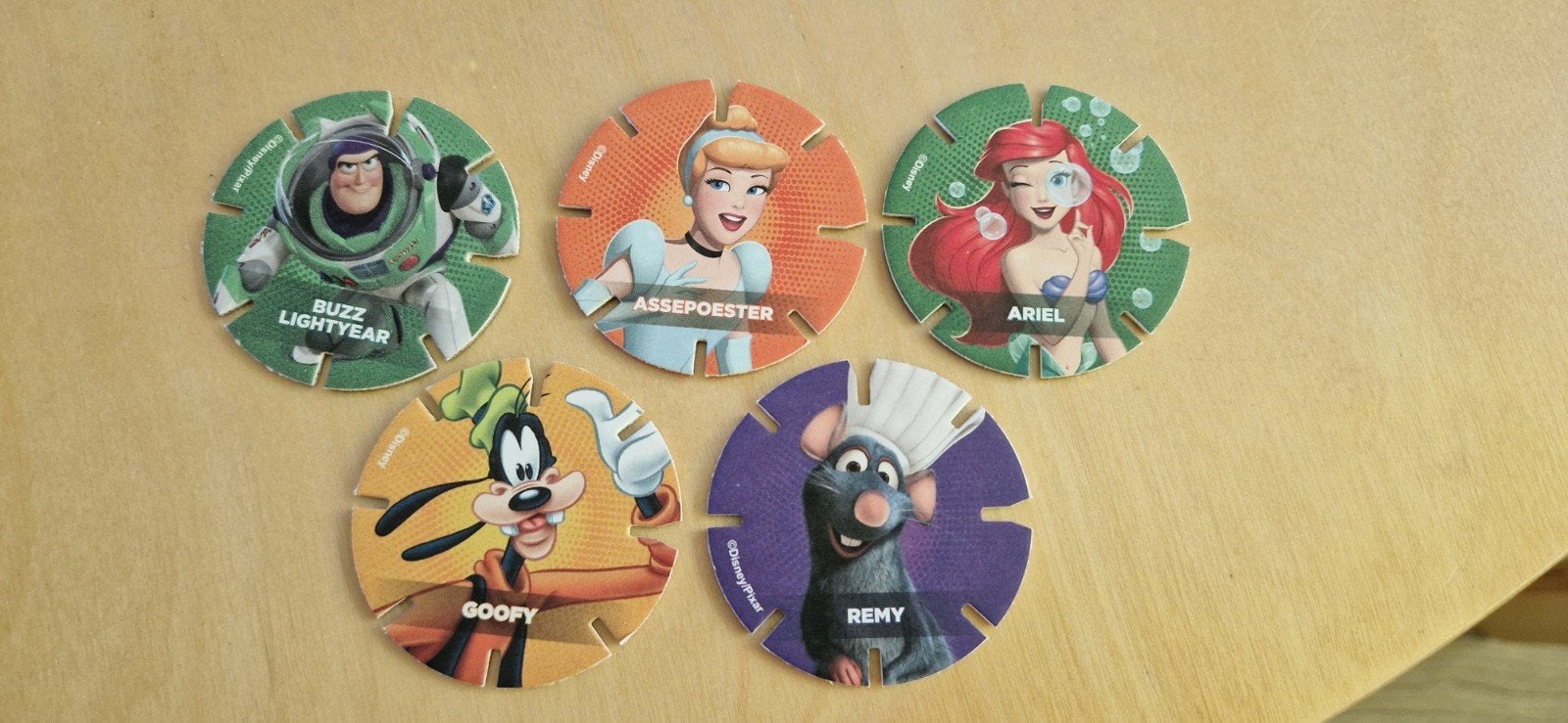 Ruilen-Diskeyz/Flippo's Goofy,Buzz, Assepoester, Remy, Ariel, Ophalen, Nieuw