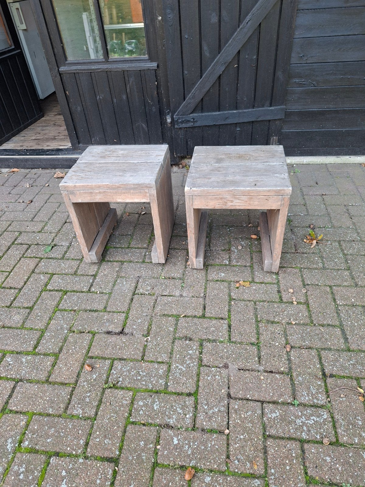 2x houten krukje/ bijzettafel buiten, Tuin en Terras, Ophalen, Gebruikt