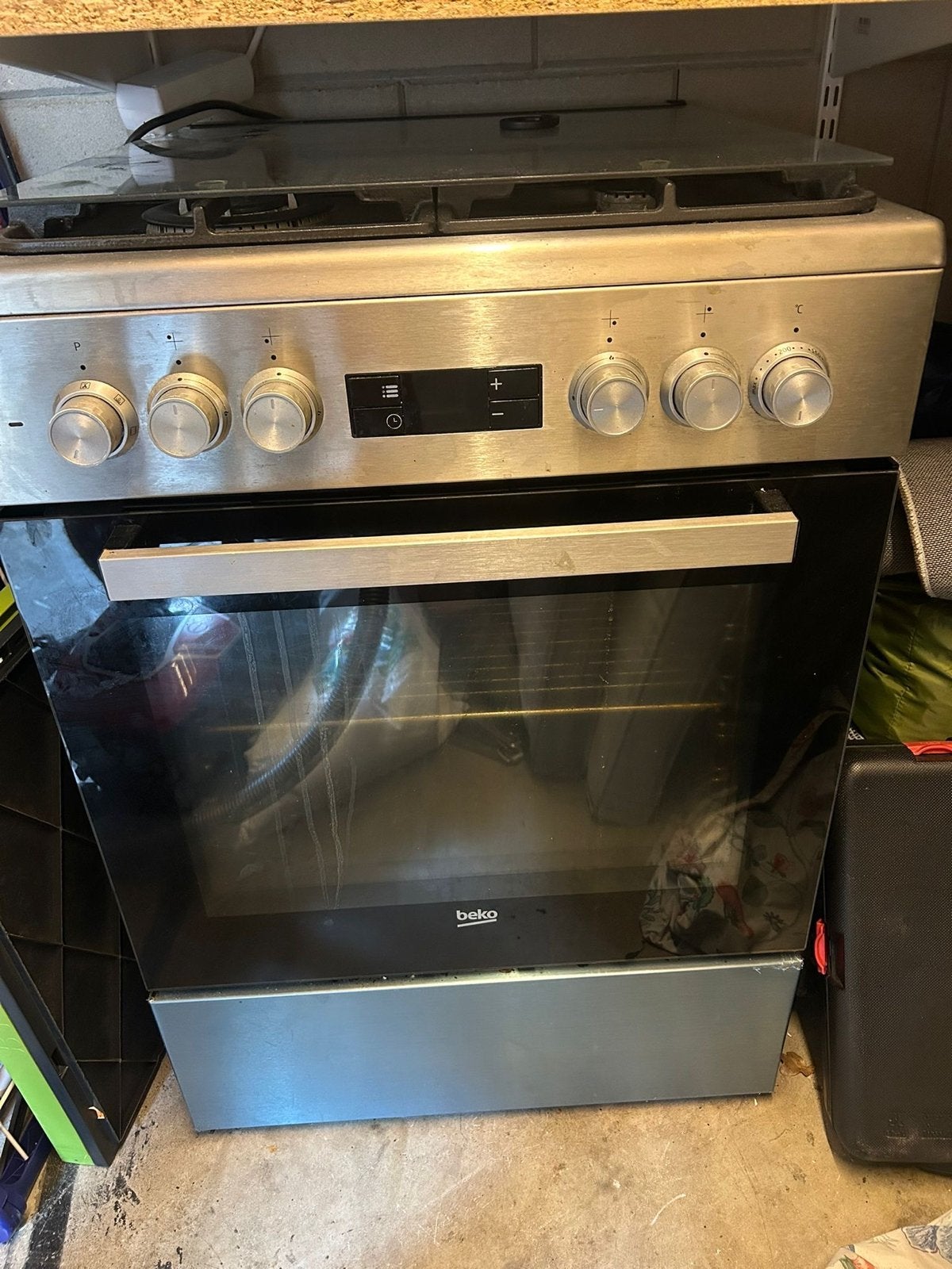 Beko gasfornuis met oven, Gebruikt, Hete lucht, 60 cm of meer, Energieklasse A of zuiniger