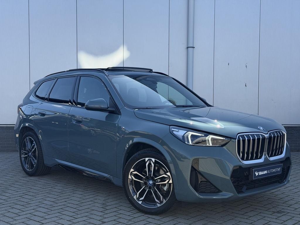 BMW X1 xDrive25e | M-Sport | Panorama | Trekhaak (bj 2025), Gebruikt, 16 kWh, Automatische klimaatregeling, Bedrijf