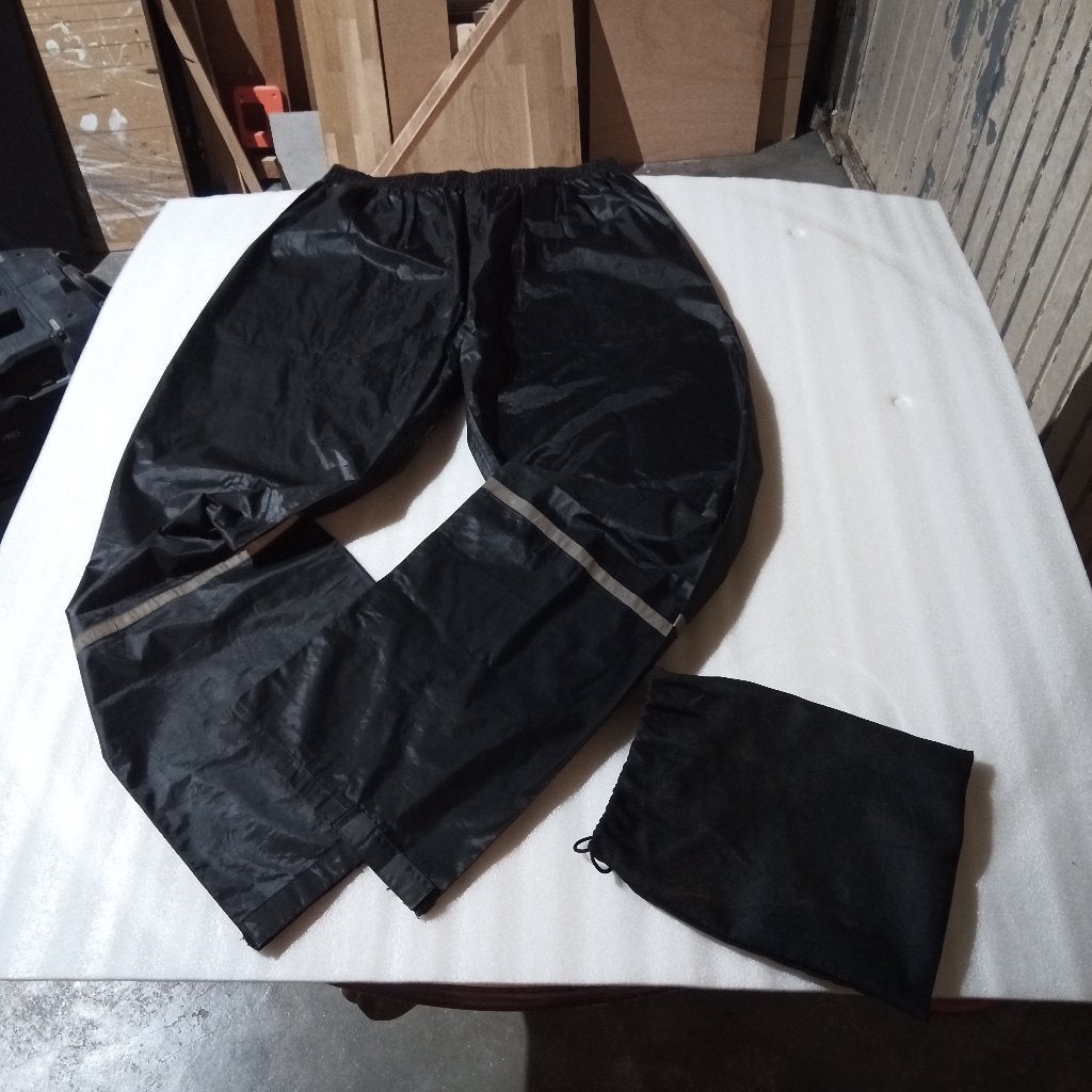 Hema regenbroek heren xl met opbergzak, Ophalen of Verzenden