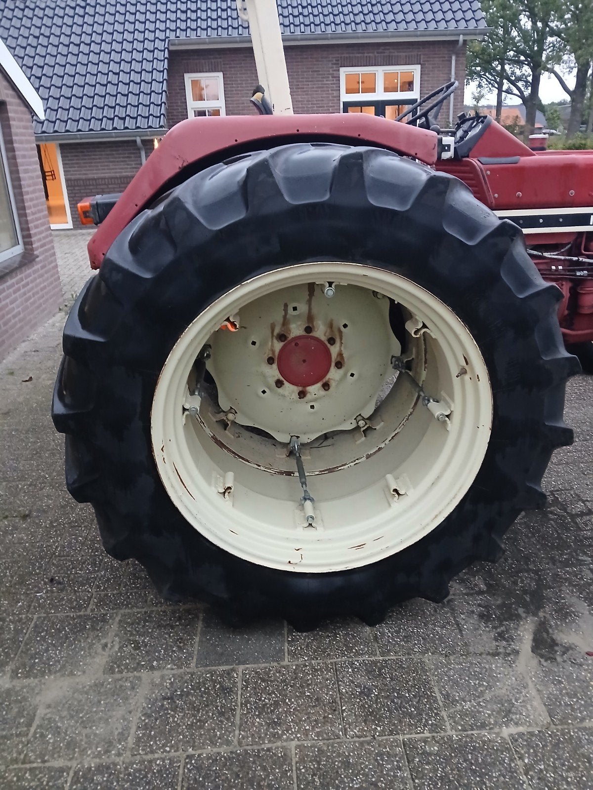16.9 m18  38 inch. Dubbellucht banden voor trekker, Ophalen