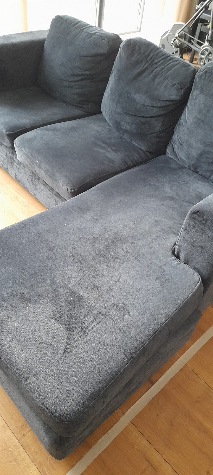 Kleine hoekbank - Grijs Stof, Ophalen, Gebruikt, Modern en comfortabel, 125 tot 150 cm