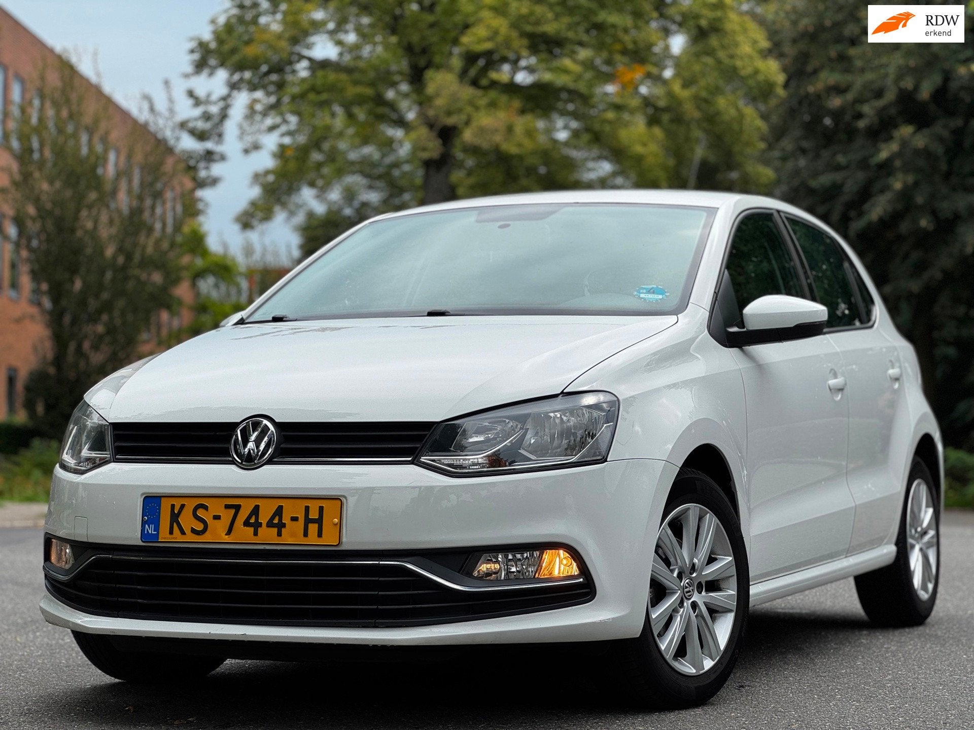 Volkswagen Polo 1.2 TSI Comfortline|AUT|TREKHAAK|CRUISE|ELEK, Auto's, Volkswagen, Euro 6, 1039 kg, Wit, Bedrijf