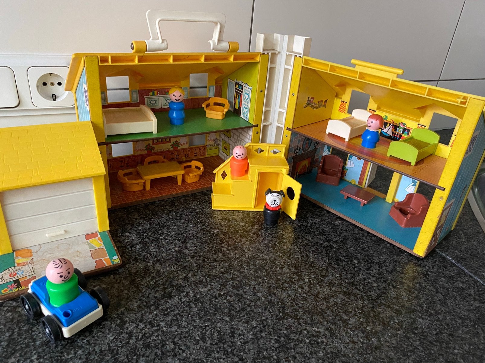 Vintage Fisher-Price Meeneem Huisje - Play Familyhouse, Kinderen en Baby's, Speelgoed | Fisher-Price, Ophalen of Verzenden, Speelset