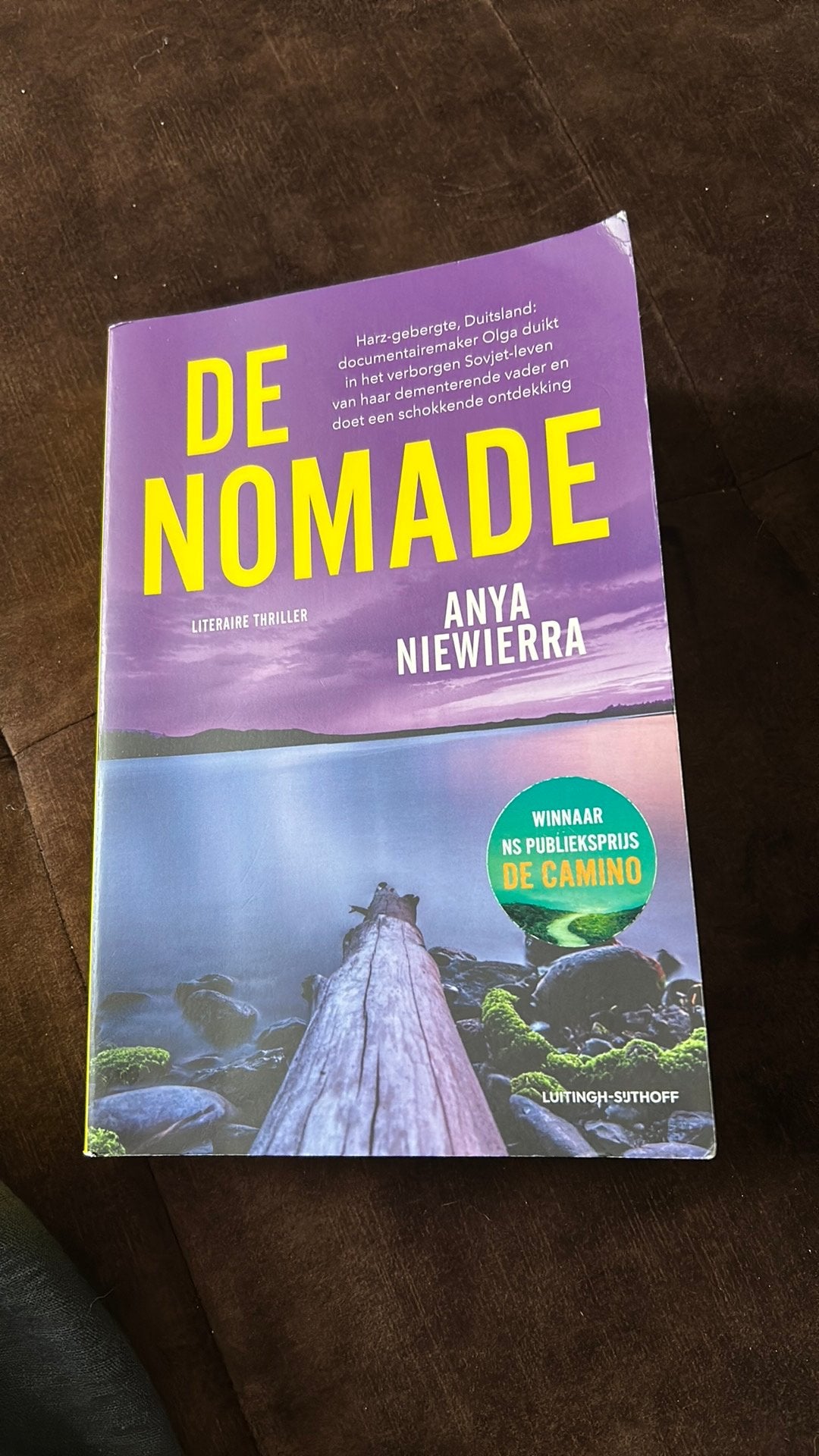 Anya Niewierra - De nomade, Boeken, Ophalen of Verzenden, Zo goed als nieuw, Anya Niewierra