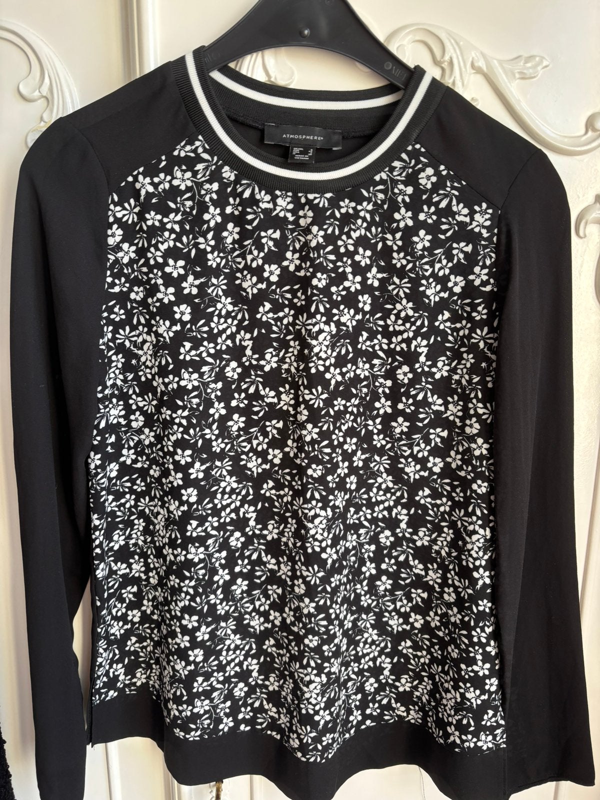 Nieuw zwart wit blouse Atmosphere maat 34, Ophalen of Verzenden, Nieuw, Maat 34 (XS) of kleiner, Overige kleuren