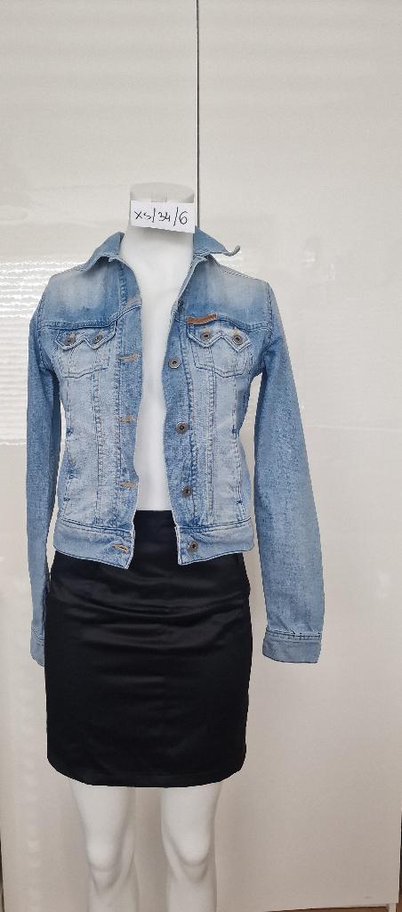 Gsus spijkerjas maat XS/34, Kleding | Dames, Jassen | Zomer, Gsus, Blauw, Ophalen of Verzenden, Zo goed als nieuw