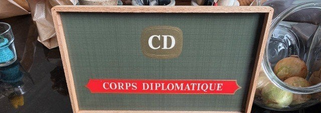 Houten sigarenkist sigarendoos leeg Corps Diplomatique, Verzamelen, Ophalen of Verzenden, Gebruikt, Tabaksdoos of Verpakking