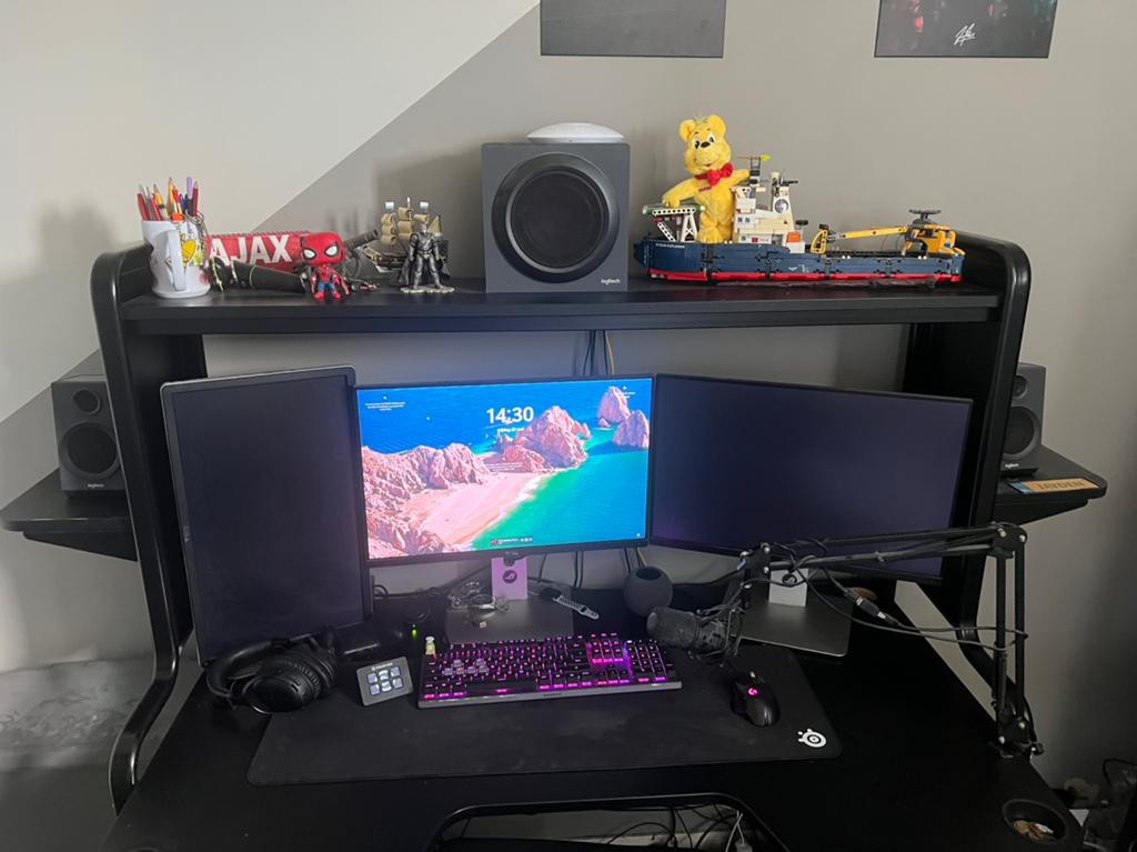 Ikea fredde bureau, Huis en Inrichting, Bureaus, Zwart, Opzetstuk, Gebruikt, Spaanplaat of MDF