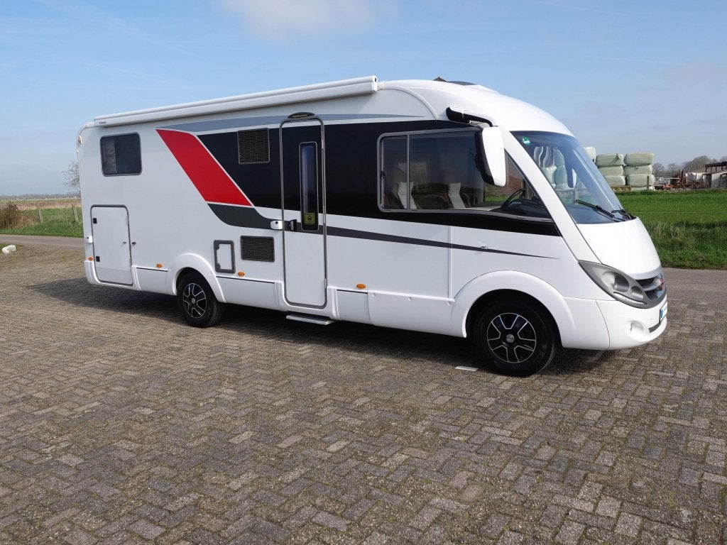 Bürstner Aviano I 728 BI in nieuwstaat, Caravans en Kamperen, Campers, Integraal, Ringverwarming, Luifel, Fiat