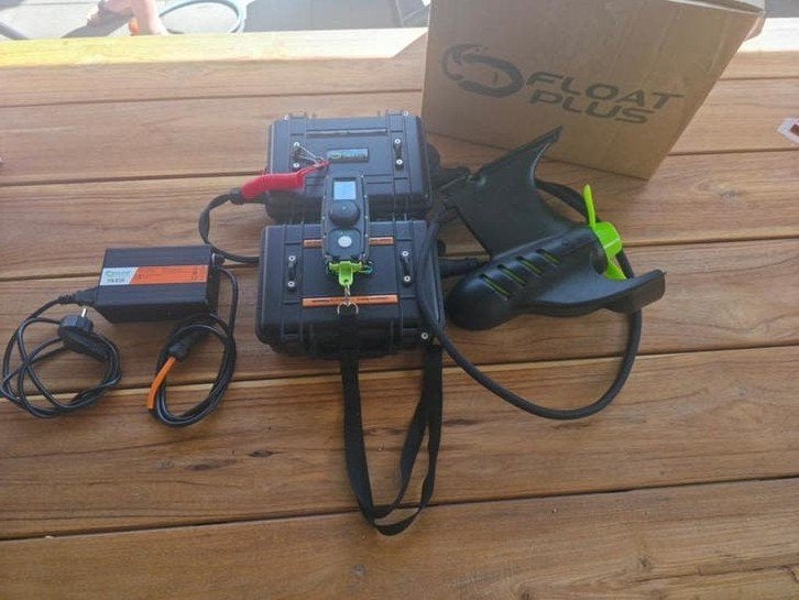 Float Plus Compact  inclusief accessoires en doos, Watersport en Boten, Ophalen of Verzenden, Zo goed als nieuw