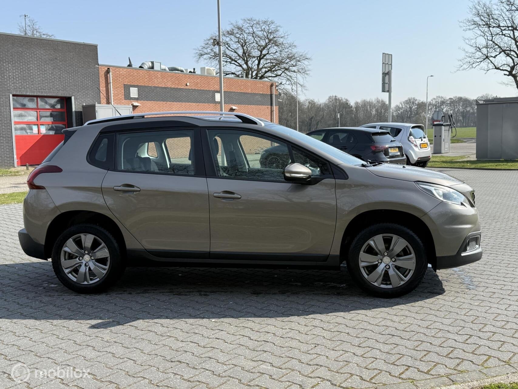 Peugeot 2008 1.2 PureTech Active Nieuwe distributie en Apk, Auto's, Voorwielaandrijving, Euro 6, 1199 cc, 82 pk