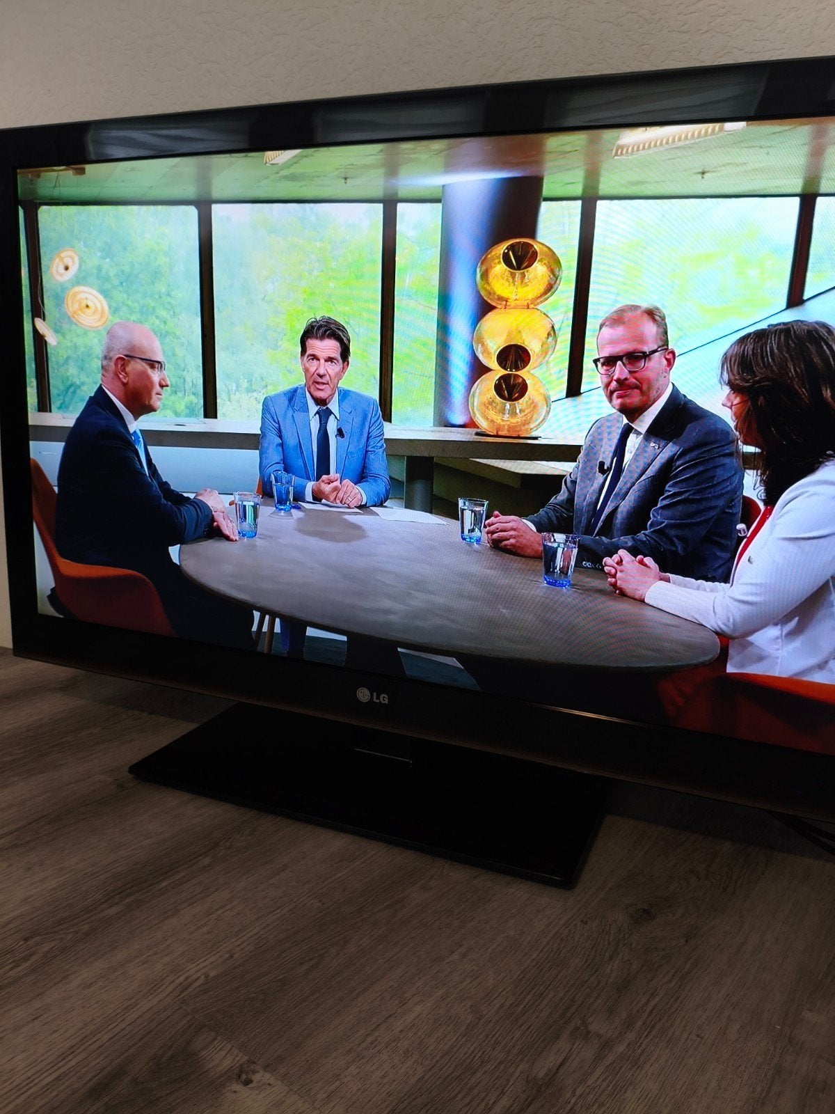 LG 42LK450 42" Full HD 3x HDMI, Ophalen, Gebruikt, 50 Hz, 100 cm of meer