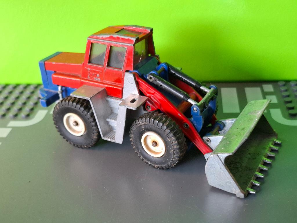 Siku 2510 - Zettelmeyer L2000 lader Shovel [rood] 1/55, Ophalen of Verzenden, Gebruikt, Overige typen