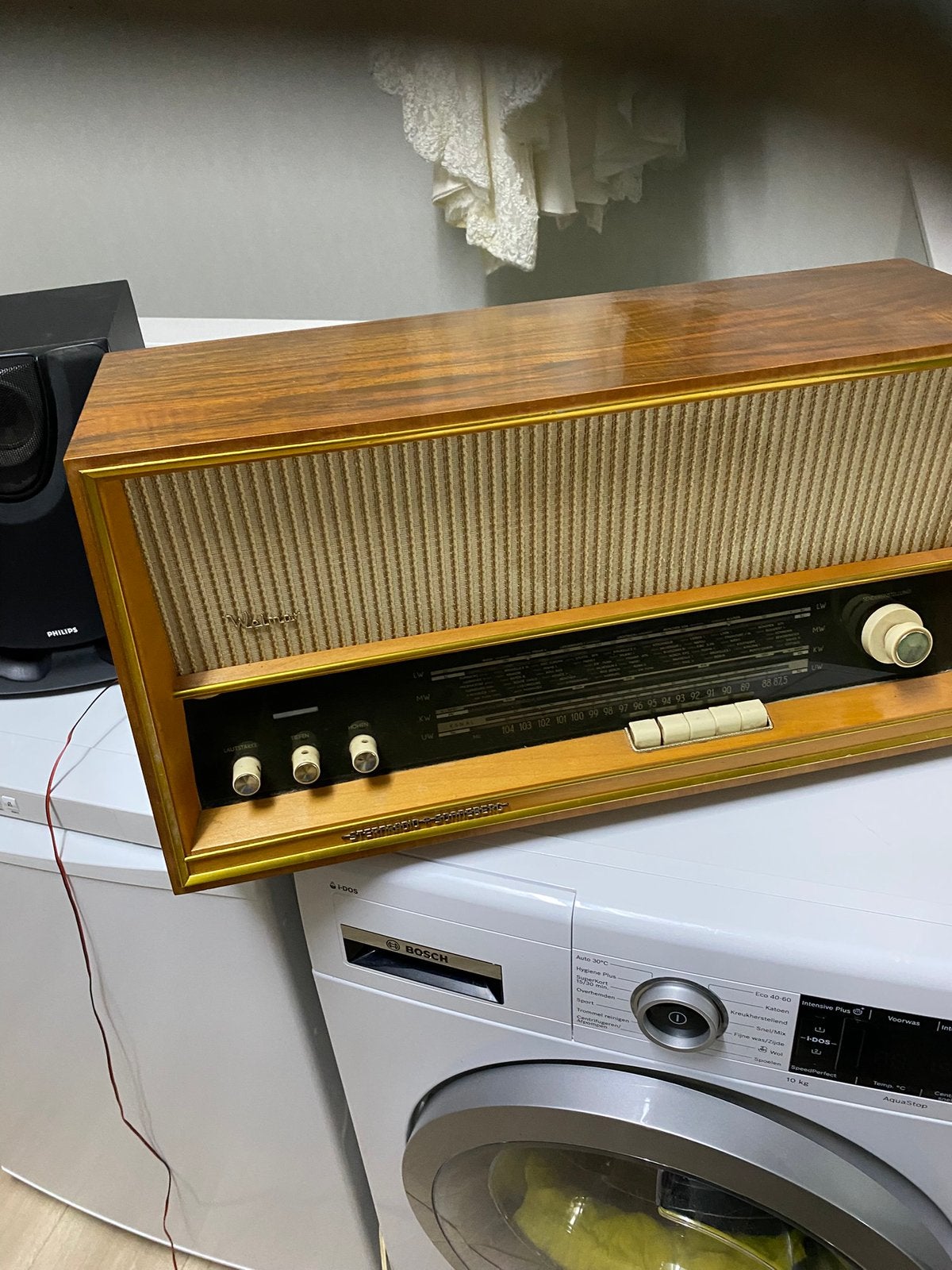 Ouderwetse radio, Ophalen