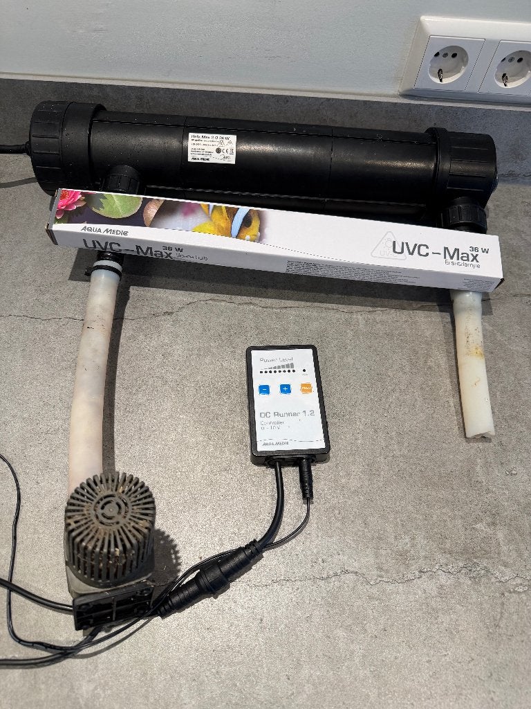 Aqua medic Helix max 2.0 36 uv lamp, Gebruikt, Overige typen, Ophalen of Verzenden, Inclusief slangen