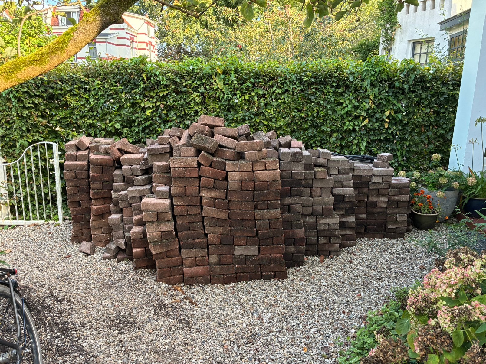 Gebruikte klinkers gratis ophalen vóór 21 september, Tuin en Terras, Ophalen, Gebruikt, Beton, Klinkers