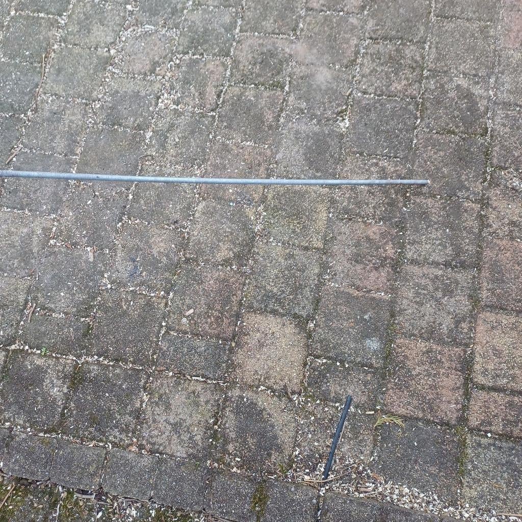 Draadstang, Doe-het-zelf en Verbouw, IJzerwaren en Bevestigingsmiddelen, Ophalen of Verzenden, 250 mm of meer