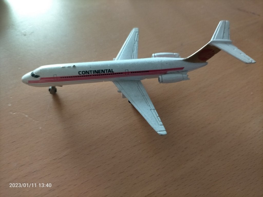 Vintage 1988 Continental Airlines DC 9 series 3 van ERTL, Ophalen of Verzenden, Zo goed als nieuw, Patch, Badge of Embleem