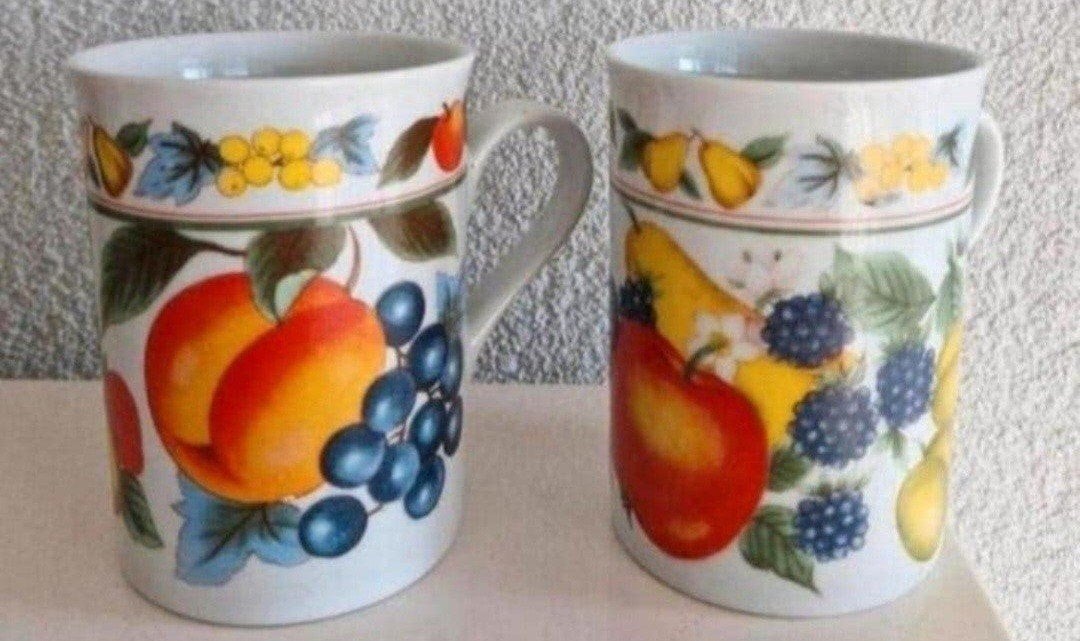 Set van 2 Vintage Fruit Mokken - Keramiek, Keramiek, Ophalen of Verzenden, Zo goed als nieuw, Overige stijlen