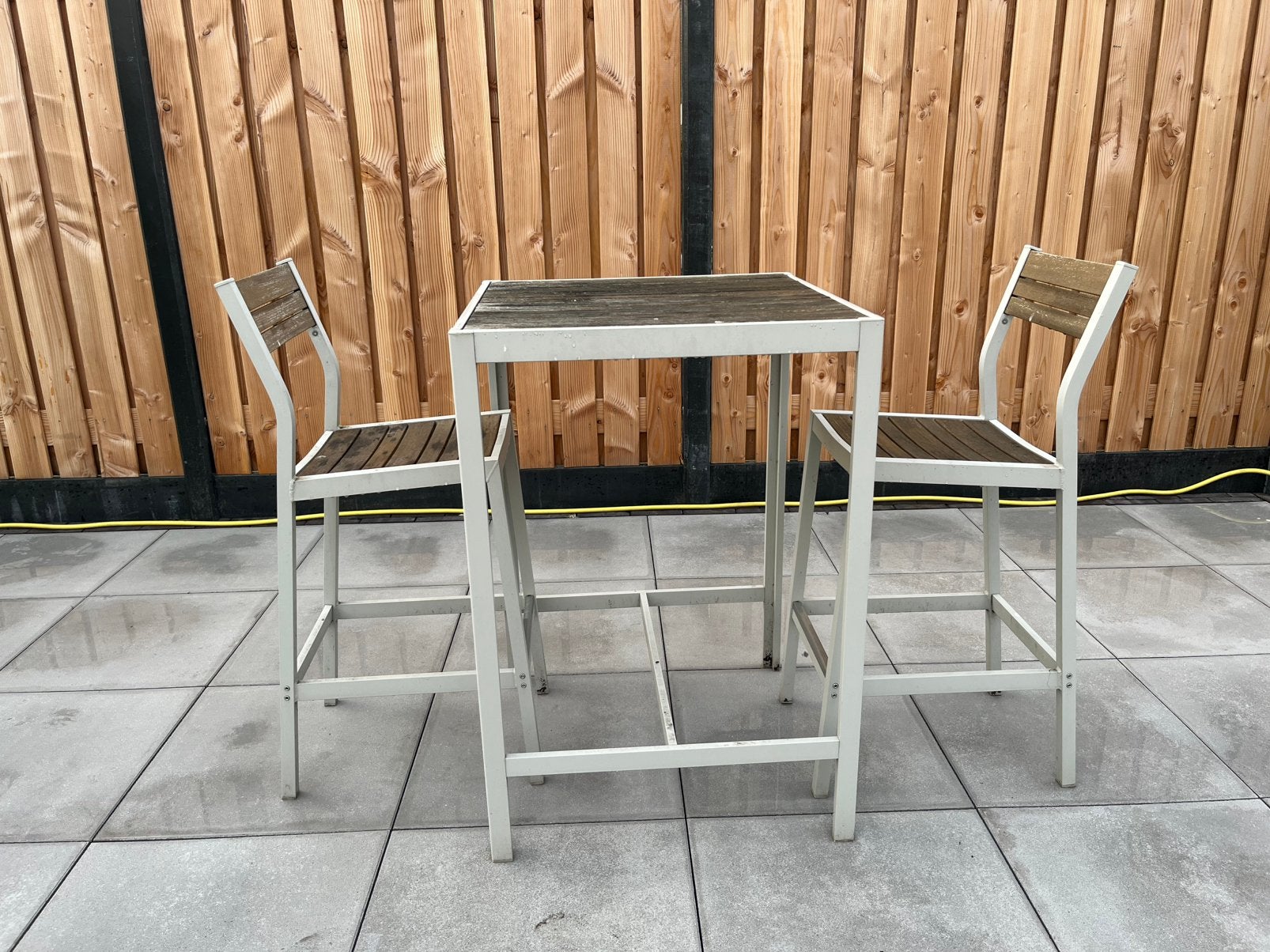 Hoge barset voor in de tuin, 2 krukken, Ophalen, Gebruikt, 60 tot 90 cm