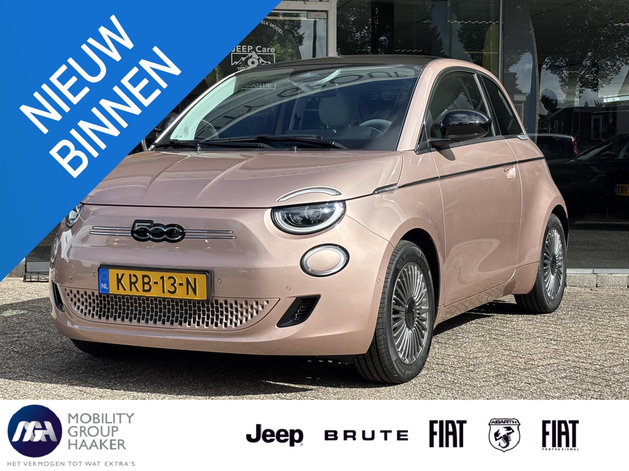 Fiat 500e La Prima 42 kWh | Panoramadak | Apple-Android | Pa, Auto's, Gebruikt, 118 pk, 4 stoelen, Origineel Nederlands
