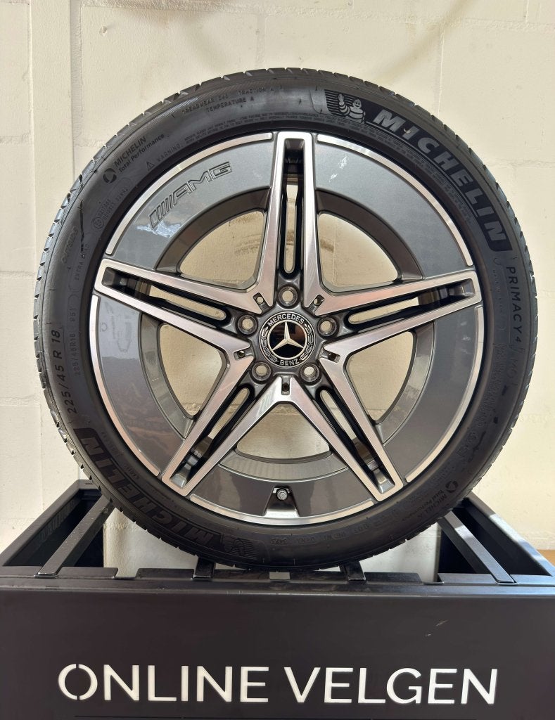 Set 18 inch Originele Mercedes Velgen + Michelin Zomerbanden, Auto-onderdelen, Banden en Velgen, Niet ingevuld, 18 inch, Gebruikt
