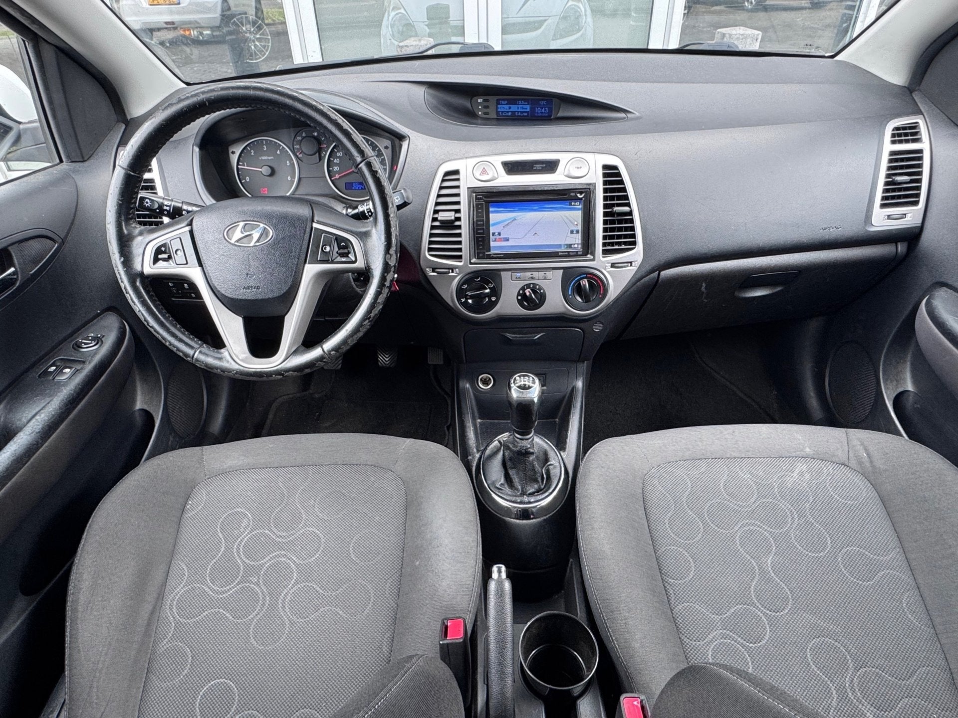 Hyundai I20 1.4 CRDi Business Edition | Navi | LM Velgen | 5, Auto's, Voorwielaandrijving, Euro 5, 450 kg, Gebruikt