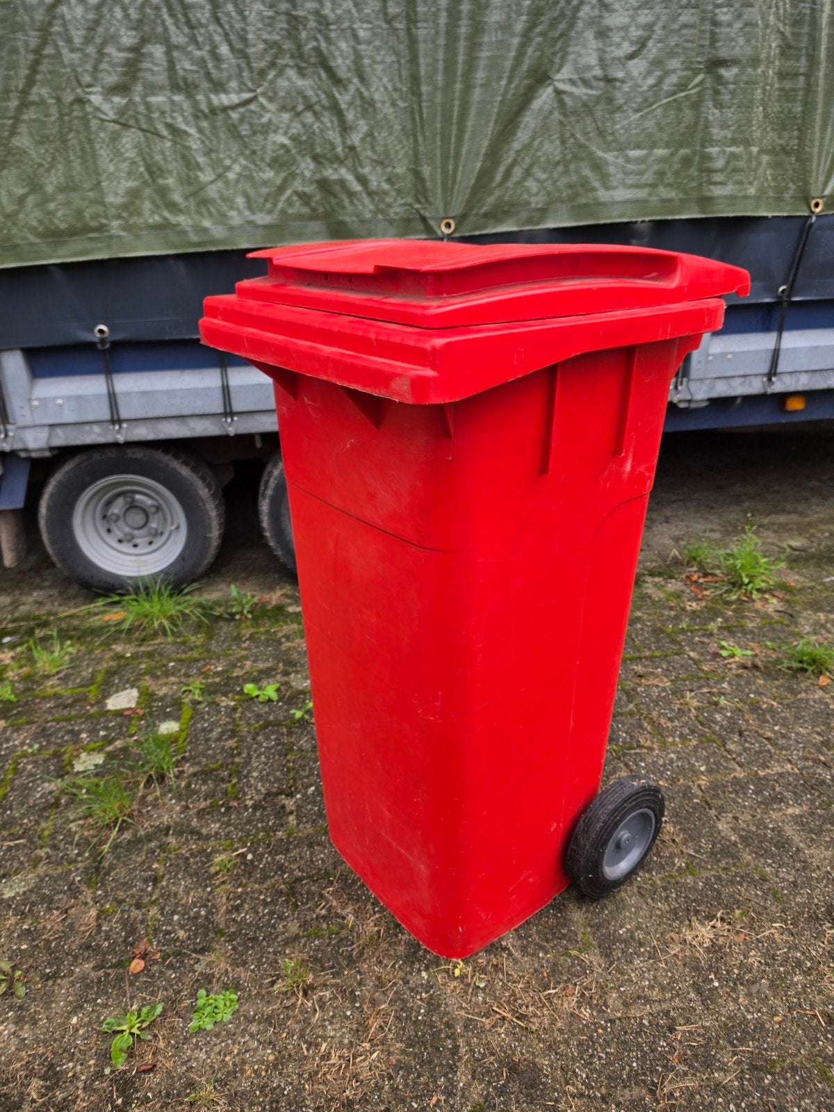 rode afval container, 40 liter of meer, Ophalen, Kunststof