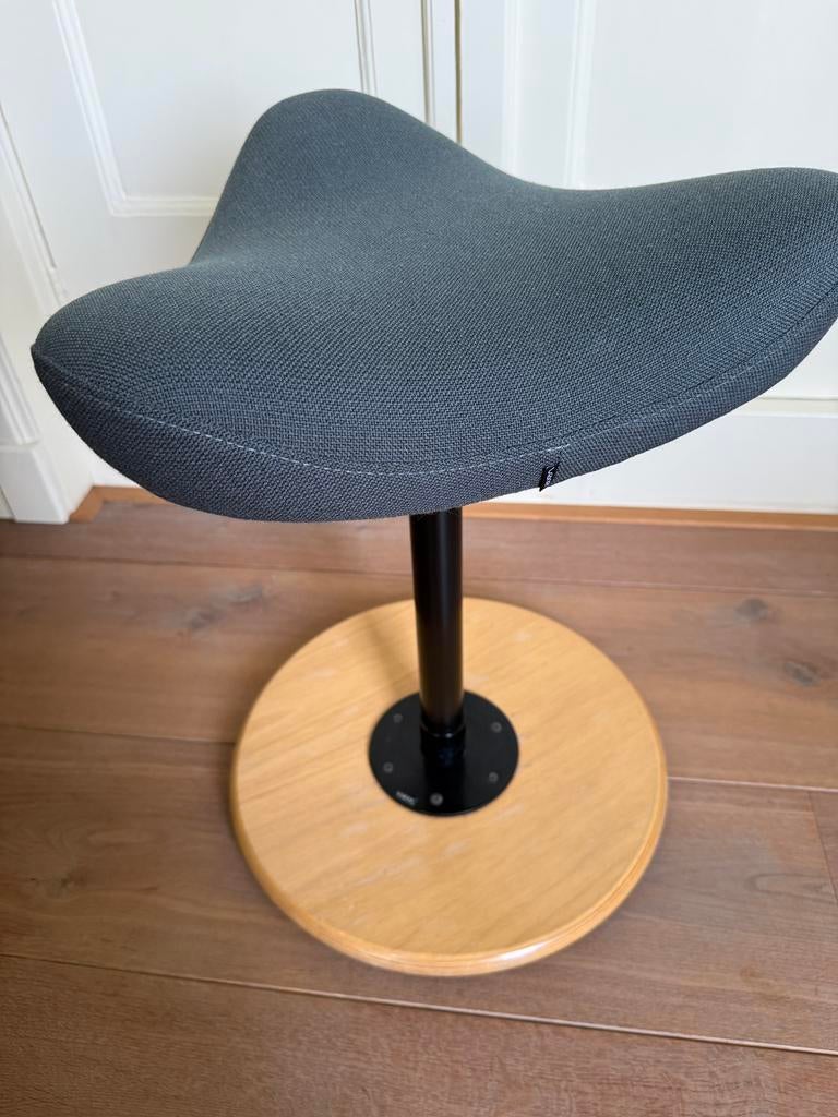 Stokke Varier Move grijs ergonomische kruk, Ophalen, Zo goed als nieuw, Bureaukruk, Grijs